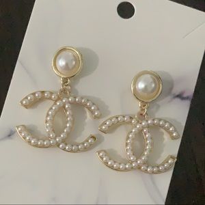 Fashion earrings